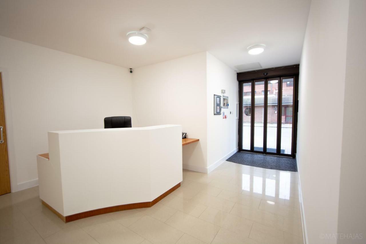 Somerville Apartments London Heathrow Hillingdon Ngoại thất bức ảnh