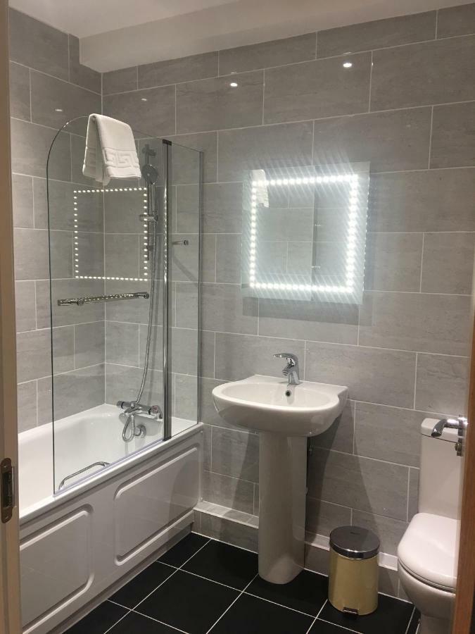 Somerville Apartments London Heathrow Hillingdon Ngoại thất bức ảnh